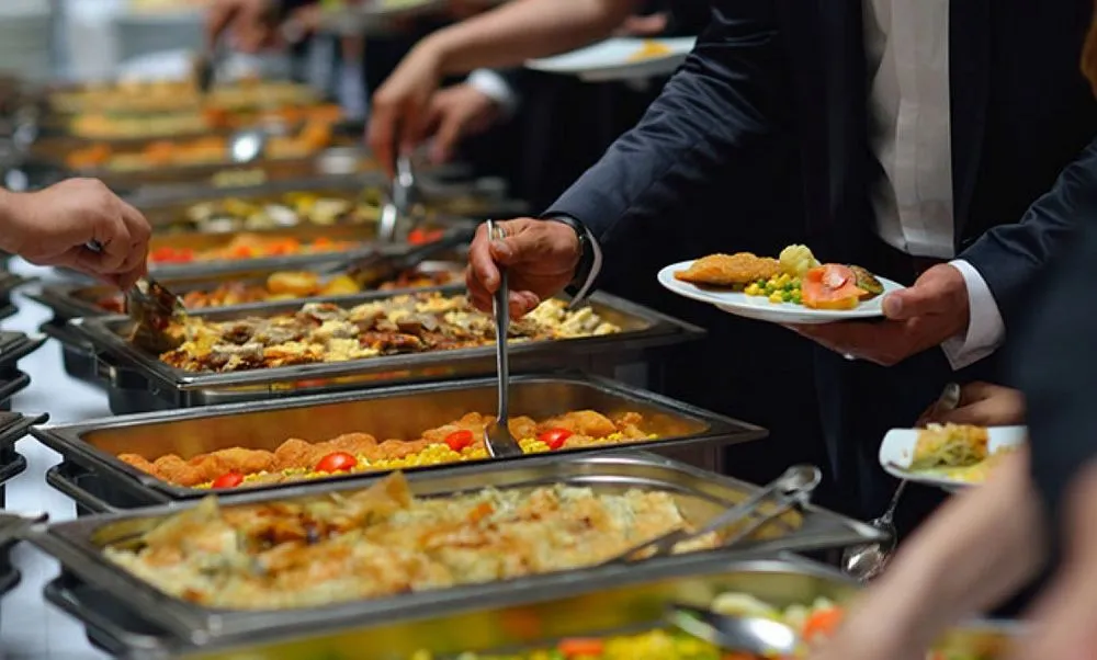 Tips Memilih Paket Katering Terbaik untuk Acara Pernikahan